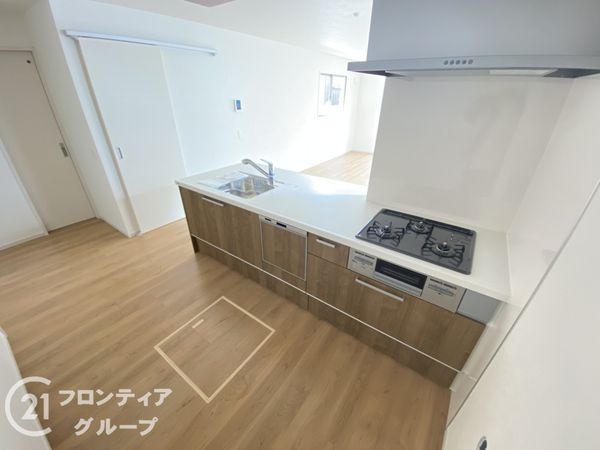 加古川市平岡町新在家　新築一戸建て　９期　２号棟