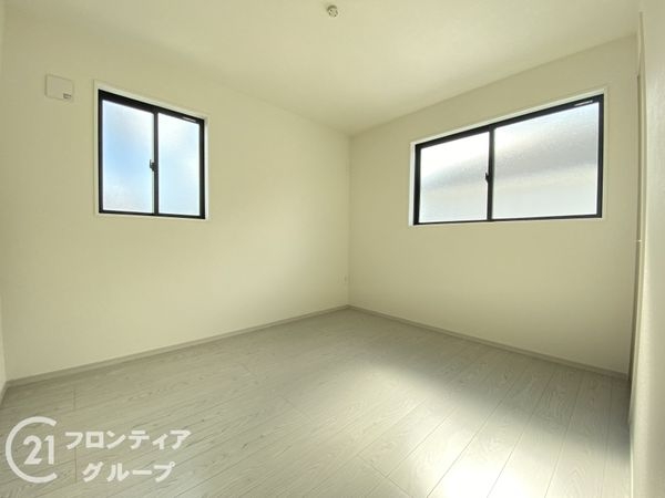 加古川市平岡町新在家　新築一戸建て　９期　１号棟