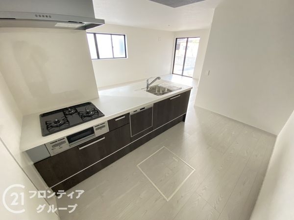 加古川市平岡町新在家　新築一戸建て　９期　１号棟