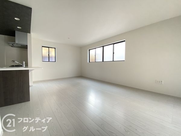 加古川市平岡町新在家　新築一戸建て　９期　１号棟