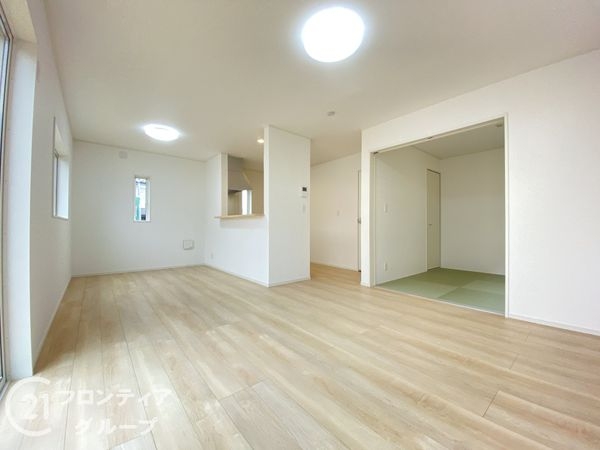 高砂市梅井１丁目　新築一戸建て　第８　１号棟