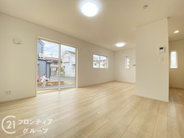 高砂市梅井１丁目　新築一戸建て　第８　１号棟