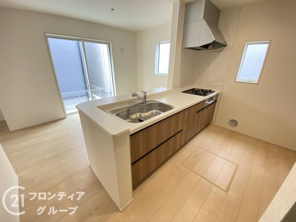加古川市加古川町南備後　新築一戸建て　２期　１号棟