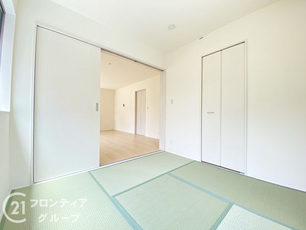 加古川市米田町平津　新築一戸建て　２号棟
