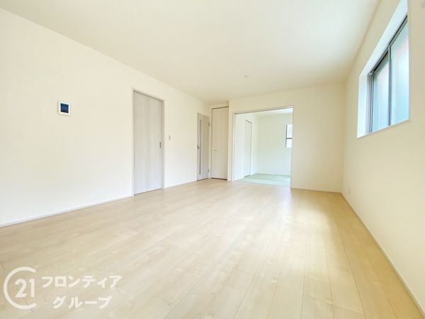 加古川市米田町平津　新築一戸建て　２号棟