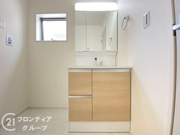 加古川市米田町平津　新築一戸建て　１号棟