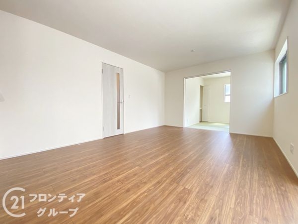 加古川市米田町平津　新築一戸建て　１号棟
