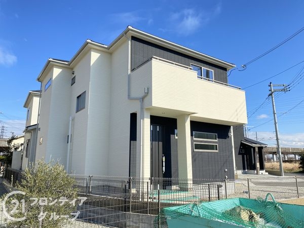 加古川市平岡町八反田　新築一戸建て　８号地