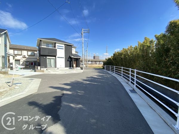 加古川市平岡町八反田　新築一戸建て　８号地