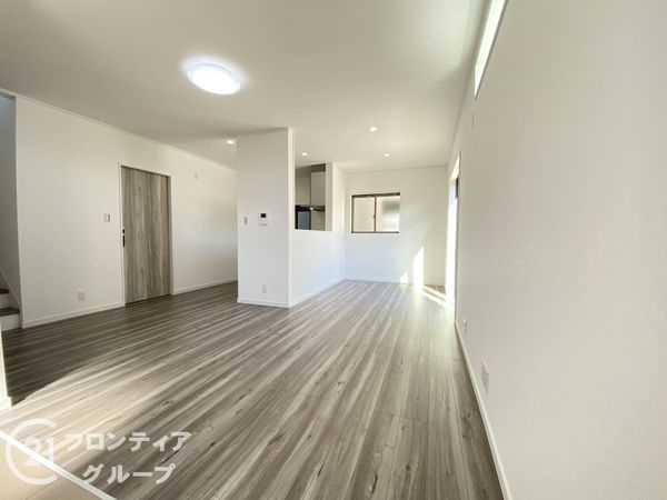 加古川市平岡町八反田　新築一戸建て　８号地