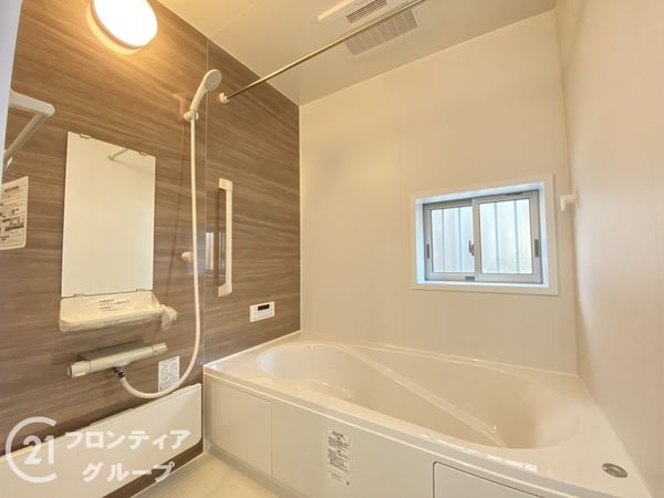 三木市緑が丘町西２丁目　新築一戸建て　２号棟
