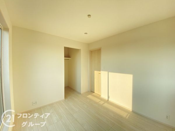 三木市緑が丘町本町１丁目　新築一戸建て　２期　２号棟