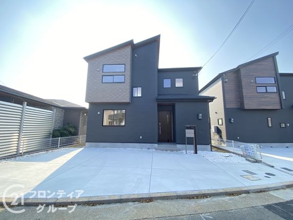 三木市緑が丘町本町１丁目　新築一戸建て　２期　２号棟
