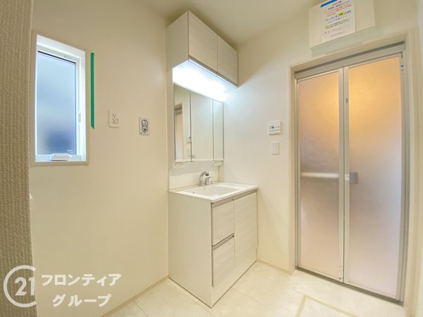 三木市緑が丘町本町１丁目　新築一戸建て　２期　２号棟