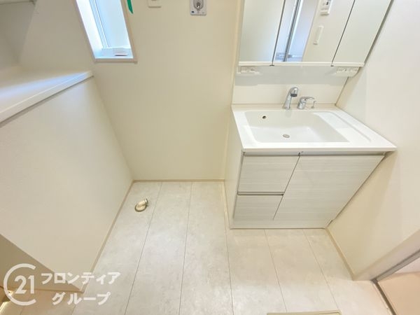 三木市緑が丘町本町１丁目　新築一戸建て　２期　２号棟