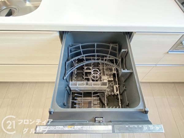 三木市緑が丘町本町１丁目　新築一戸建て　２期　２号棟