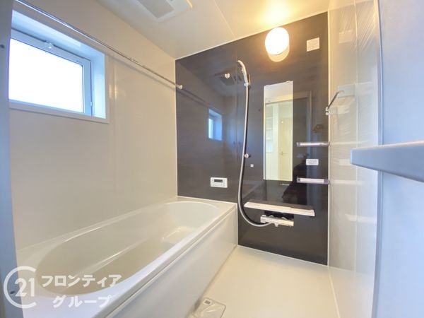 三木市緑が丘町本町１丁目　新築一戸建て　２期　２号棟