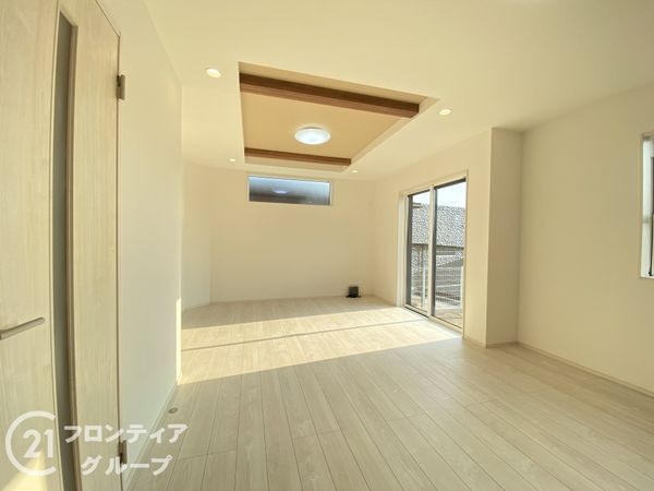 三木市緑が丘町本町１丁目　新築一戸建て　２期　２号棟