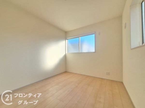 加古川市別府町新野辺北町５丁目　新築一戸建て　６期　１号棟