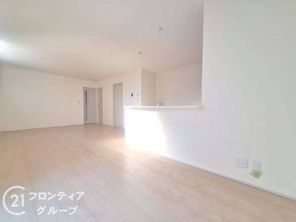 加古川市別府町新野辺北町５丁目　新築一戸建て　６期　１号棟