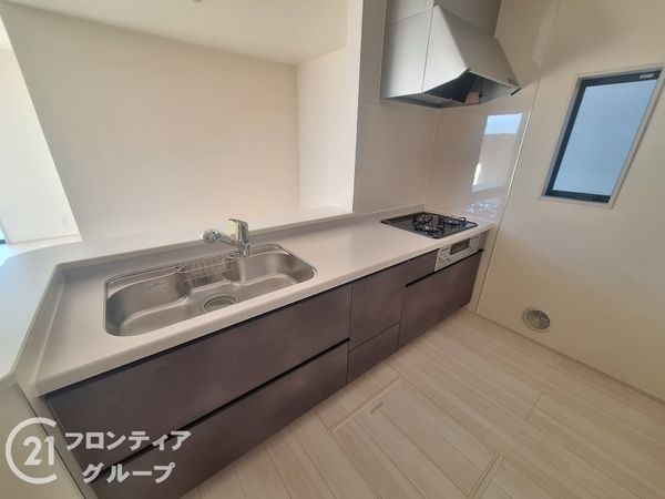 加古川市別府町新野辺北町５丁目　新築一戸建て　６期　３号棟