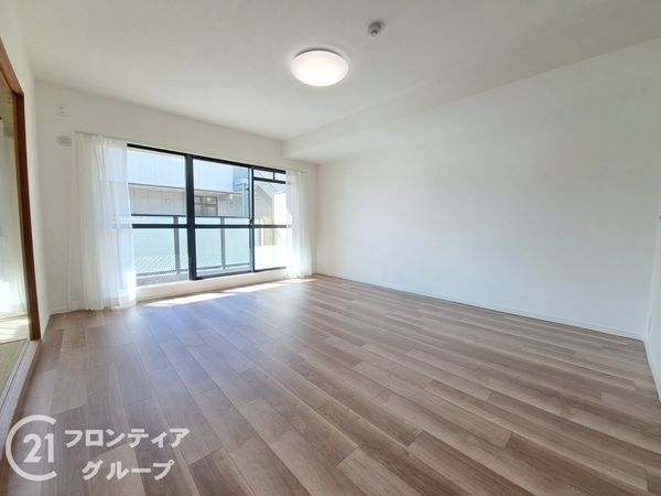 パレ・ロワイヤル南新在家　中古マンション