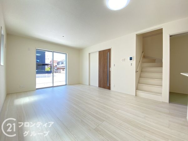 加古川市新神野６丁目　新築一戸建て　３期　１号棟