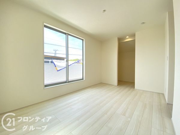 加古川市新神野６丁目　新築一戸建て　３期　２号棟