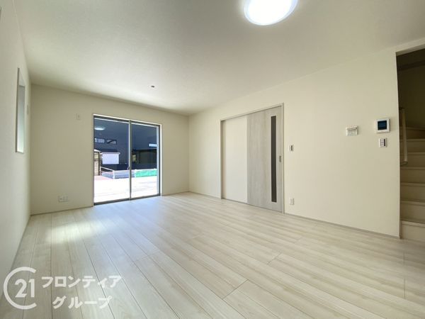 加古川市新神野６丁目　新築一戸建て　３期　２号棟