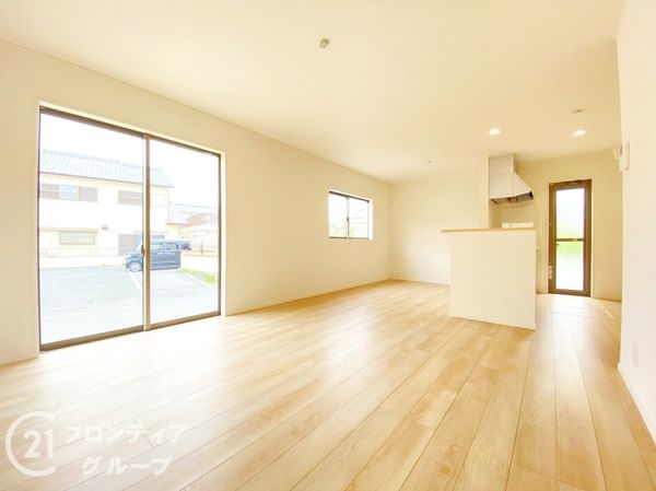 三木市大塚１丁目　新築一戸建て　第４　４号棟