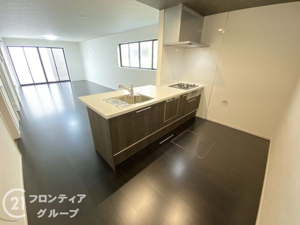 高砂市米田町塩市　新築一戸建て　１期　２号棟