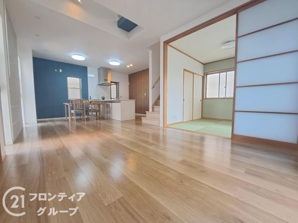 加古川市平岡町一色東２丁目　中古一戸建て