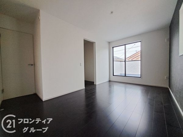 加古川市平岡町高畑　新築一戸建て　８期　１号棟