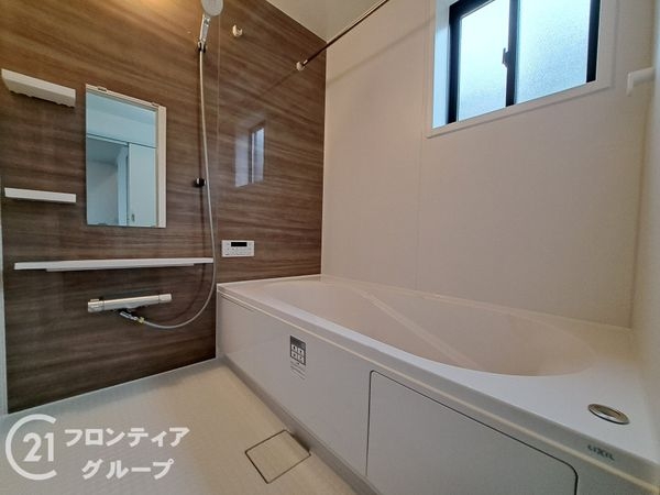 加古川市平岡町高畑　新築一戸建て　８期　１号棟