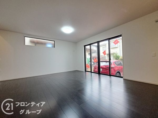 加古川市平岡町高畑　新築一戸建て　８期　１号棟