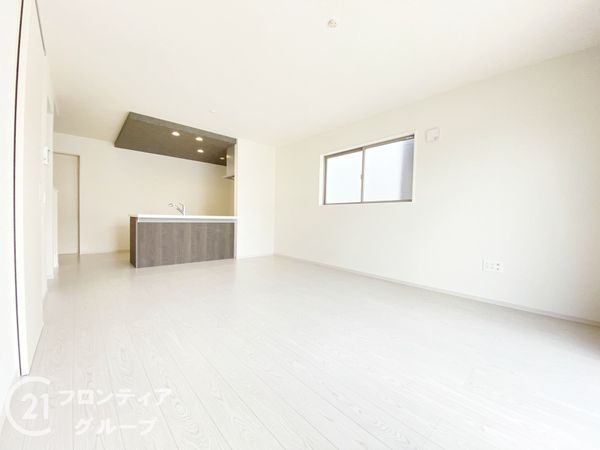 小野市神明町　新築一戸建て　１期　１号棟