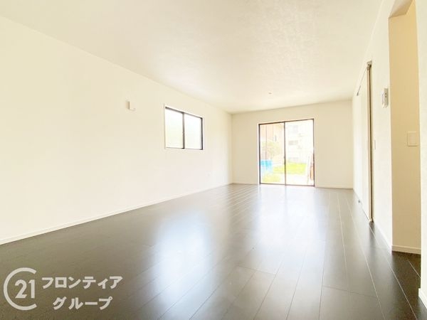 小野市神明町　新築一戸建て　１期　２号棟