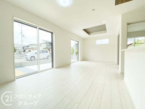 三木市志染町西自由が丘２丁目　新築一戸建て　２期　全1区画