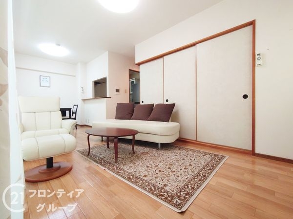 エンブレイス姫路市役所南 中古マンション(リビング)