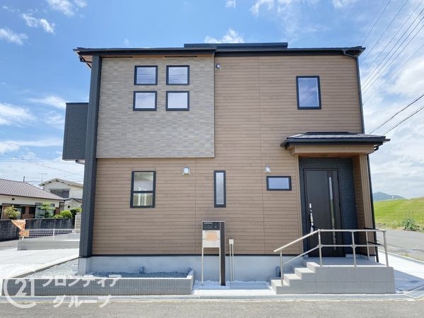 加古川市新神野４丁目　新築一戸建て　２号棟