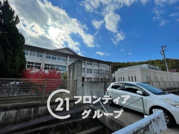 揖保郡太子町馬場の中古一戸建て(太子町立太子西中学校)