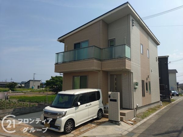 加古川市加古川町友沢　中古一戸建て