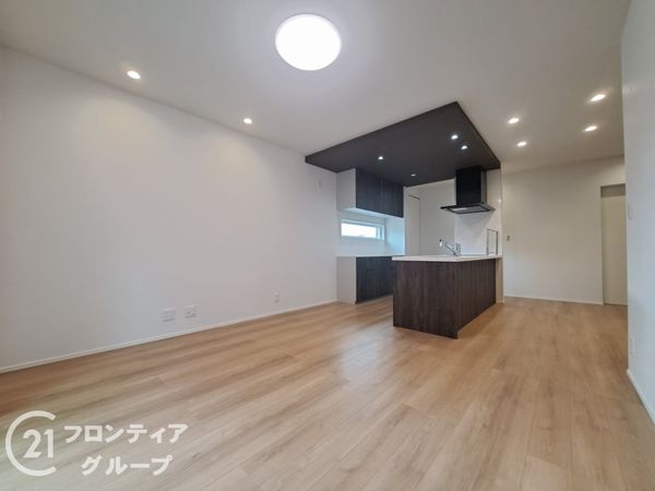 小野市王子町　新築一戸建て　１号棟