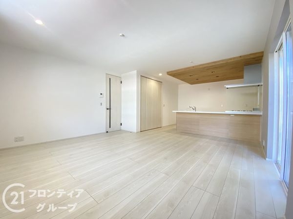 加古川市平岡町二俣　新築一戸建て　第１　５号棟