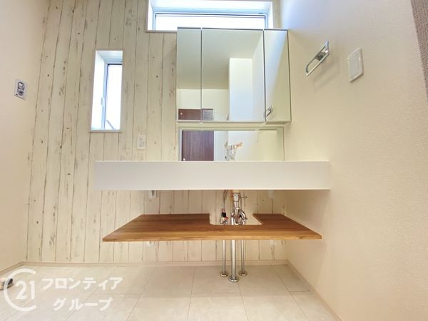 三木市志染町広野１丁目　新築一戸建て　１期　2号棟