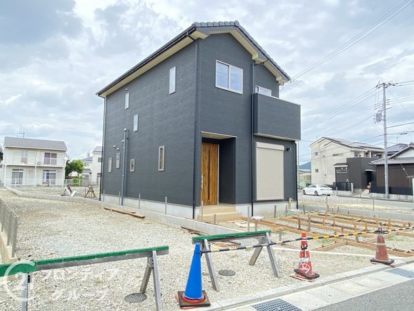 姫路市飾磨区中島　新築一戸建て