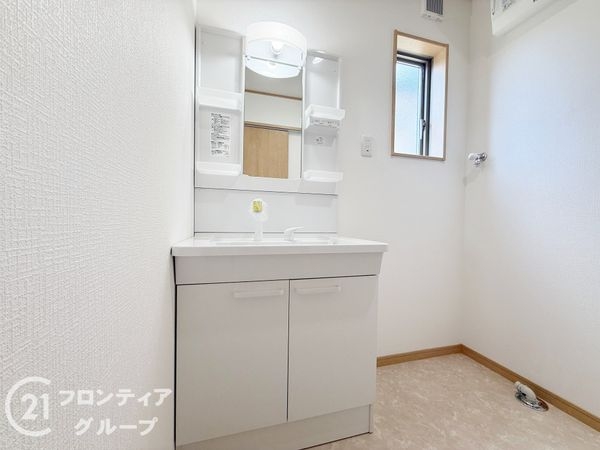 姫路市飾磨区中島　新築一戸建て