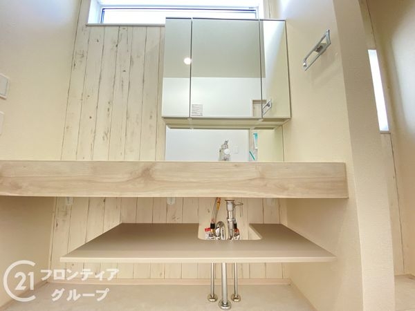 三木市緑が丘町東１丁目　新築一戸建て　１期　２号棟