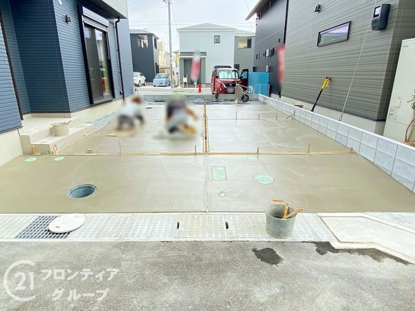 姫路市花田町小川 新築一戸建て 1号棟(駐車場)