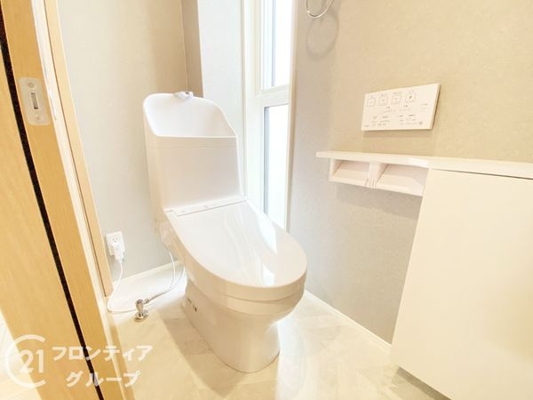 姫路市花田町小川 新築一戸建て 1号棟(トイレ)